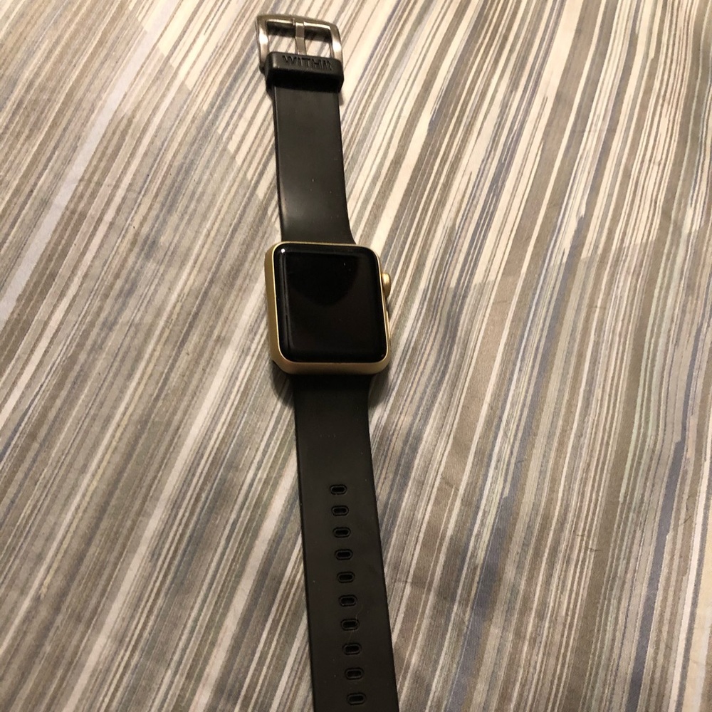 Rose Gold Apple Watch 38mm - Series 1